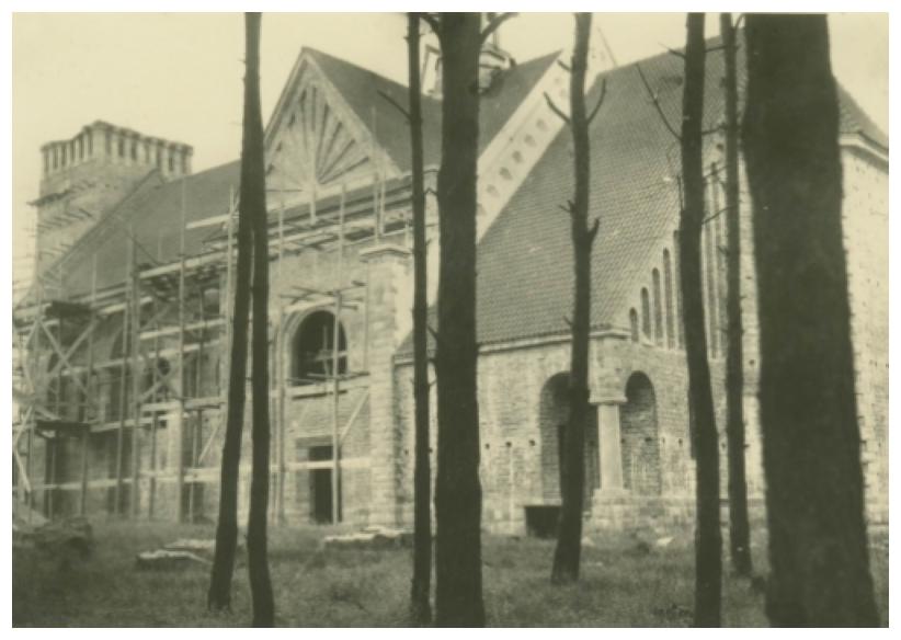 Budowa kocioa - krycie kociola dachwk [1933-1937].